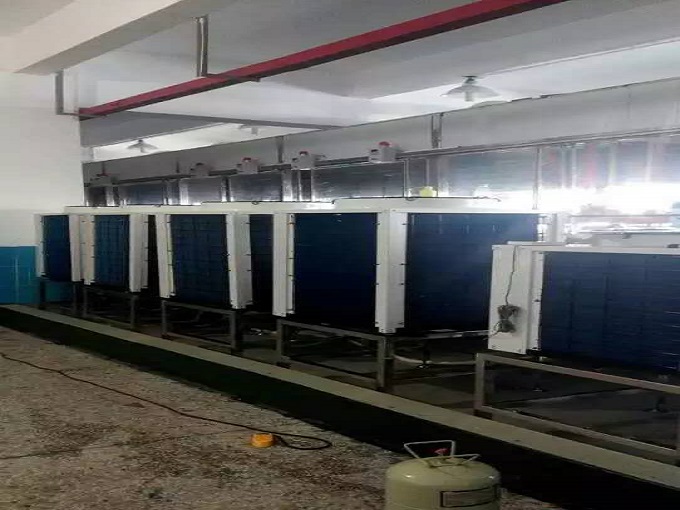 空气源热泵三联供的原理